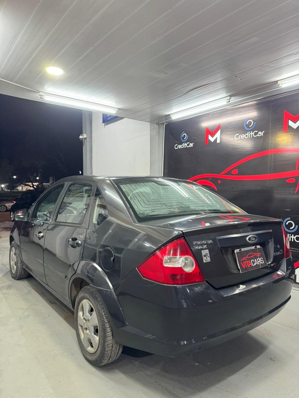 Ford Fiesta Max — foto 5