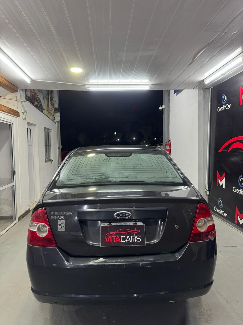 Ford Fiesta Max — foto 6