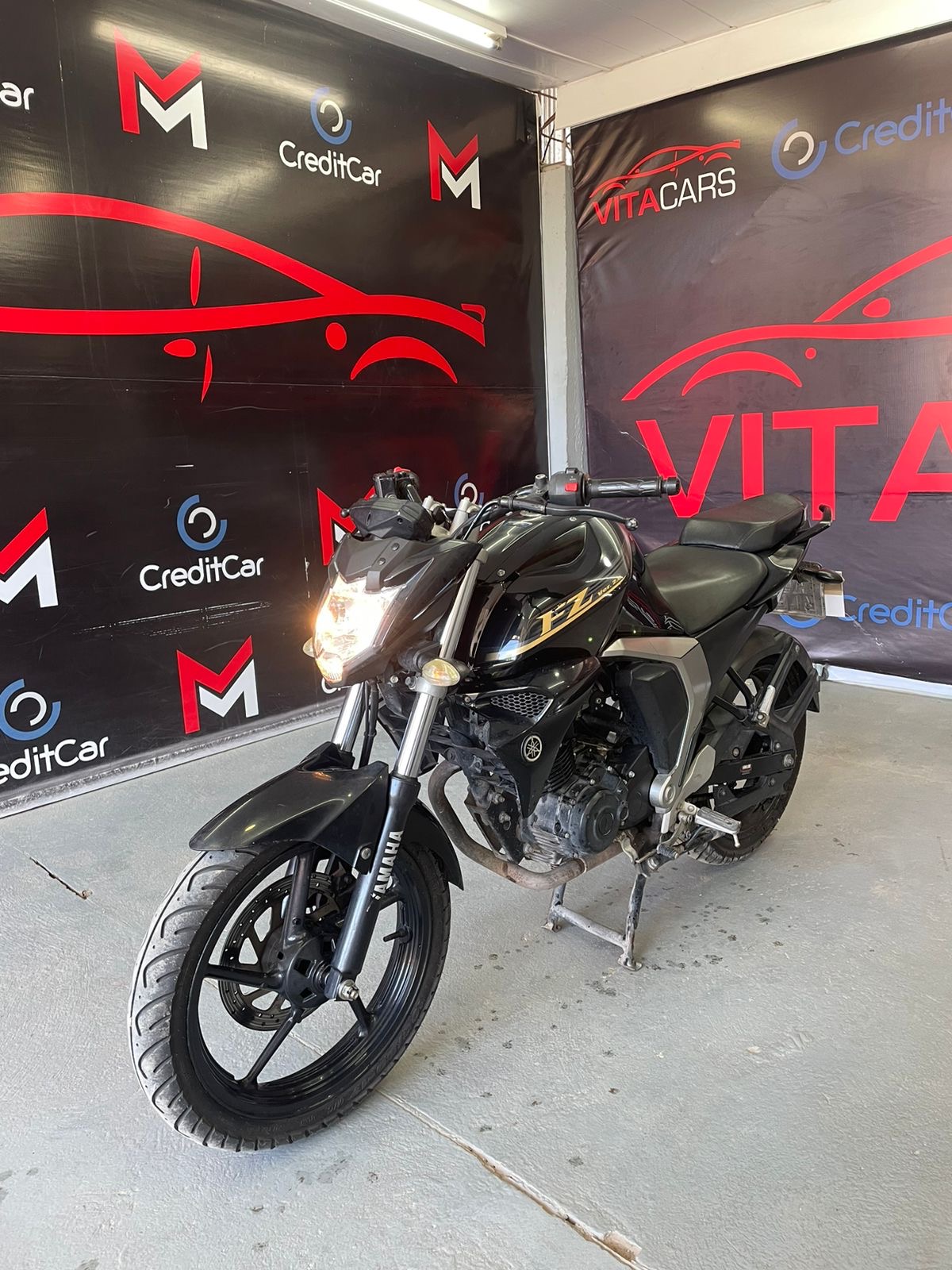 Yamaha FZ16 — foto 1