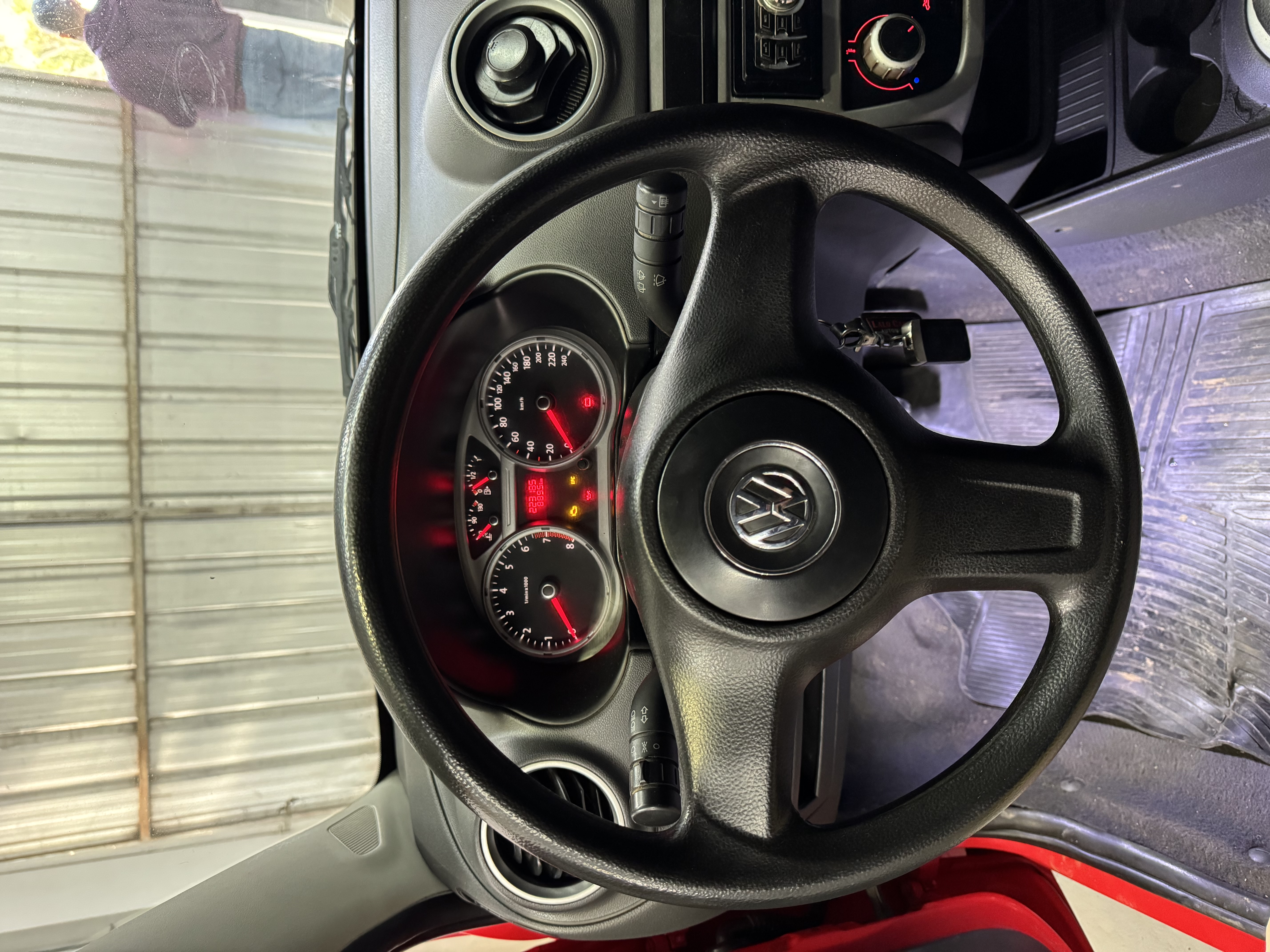 Volkswagen Gol Trend — foto 8