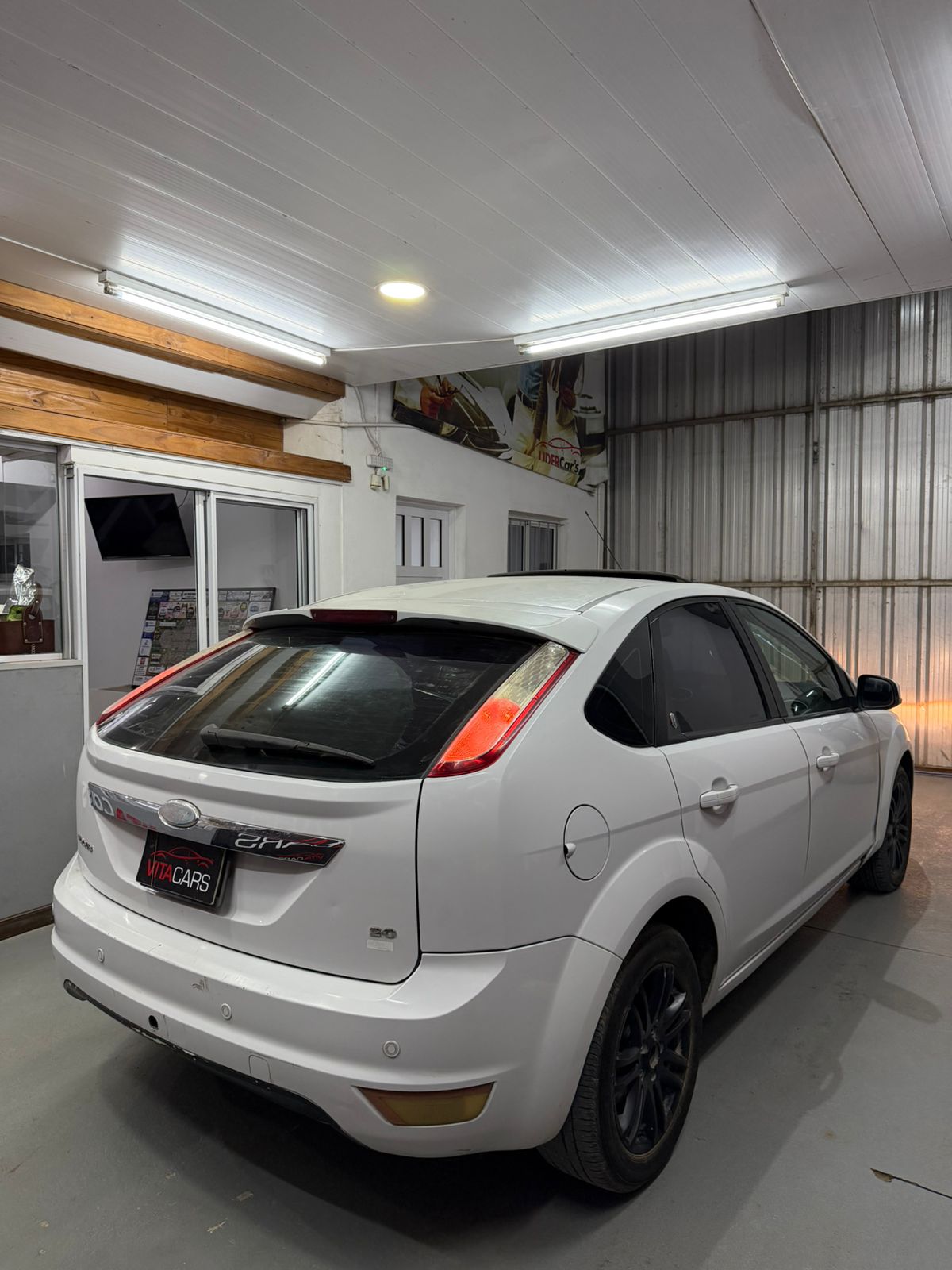 Ford Focus Ghia — foto 4
