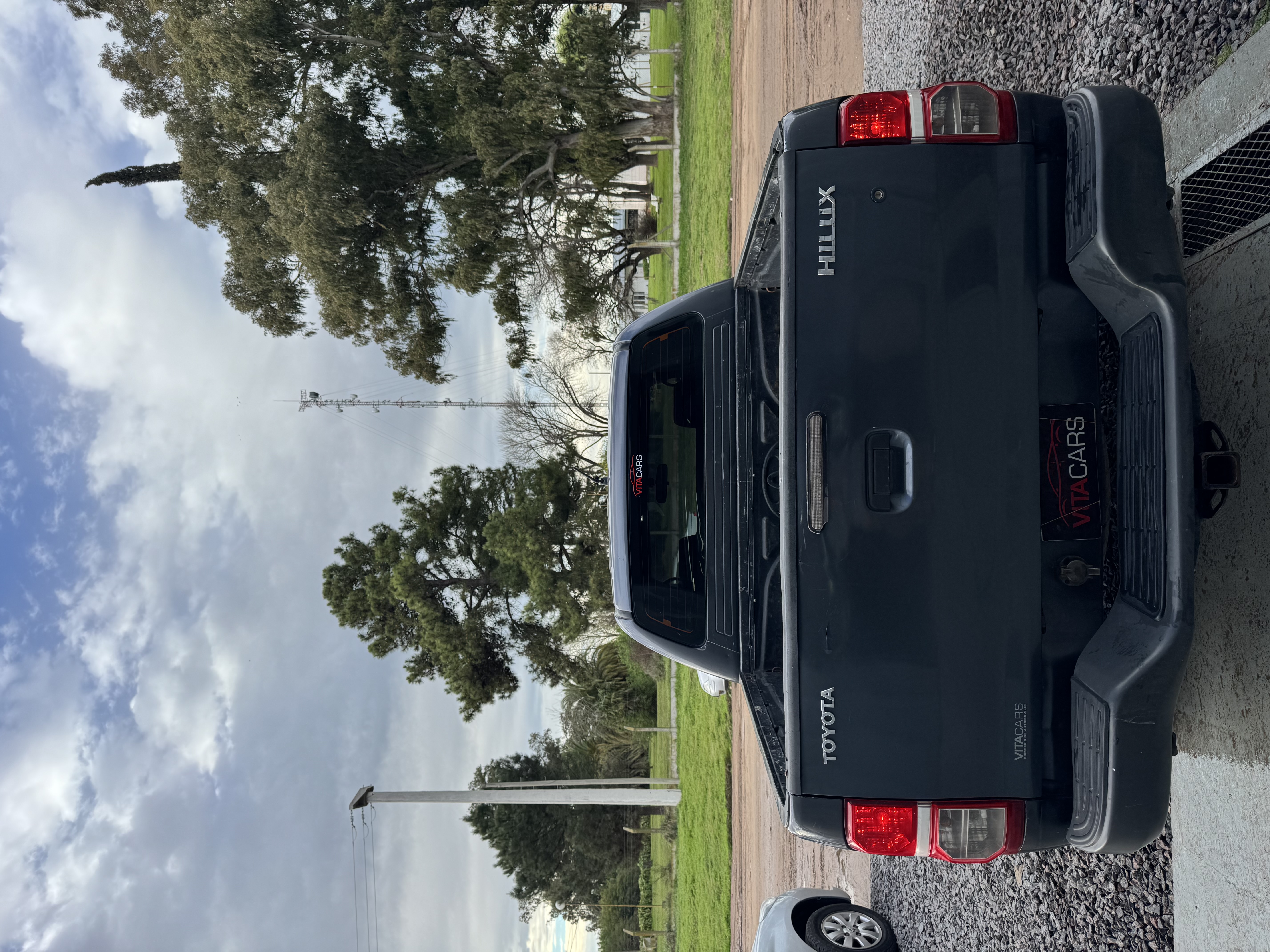 Toyota Hilux DX — foto 5