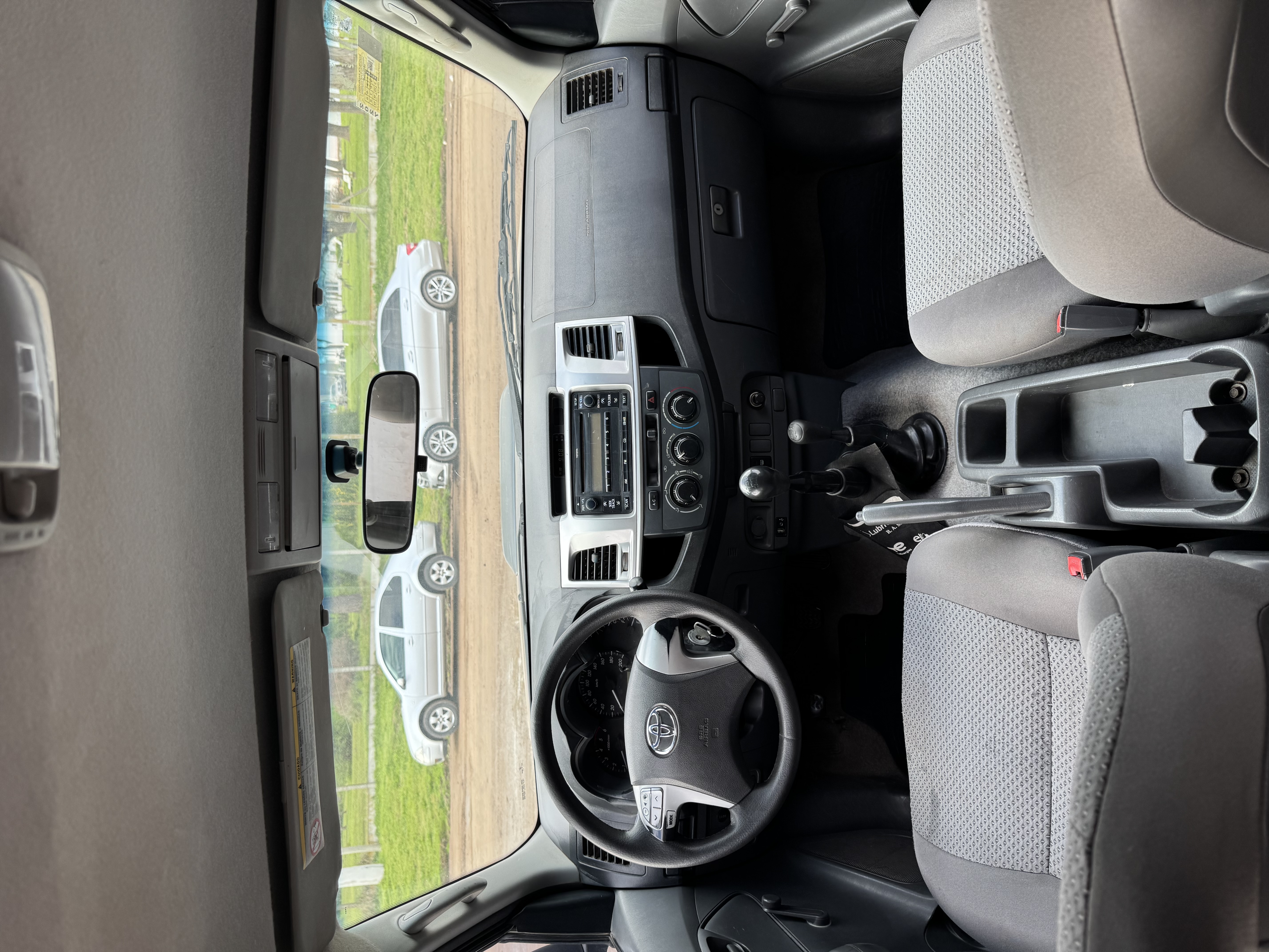 Toyota Hilux DX — foto 8