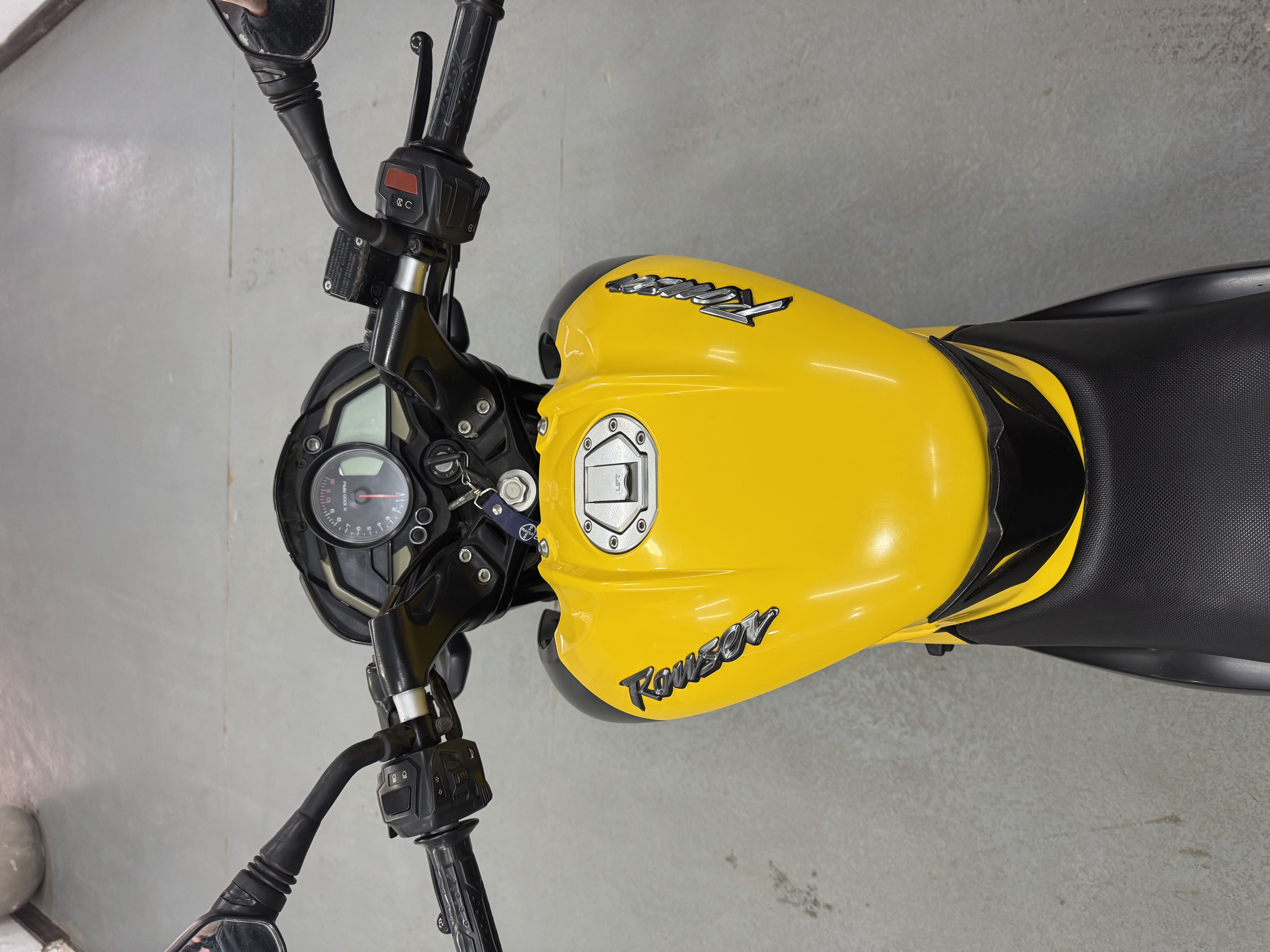 Bajaj Rouser 200 — foto 5