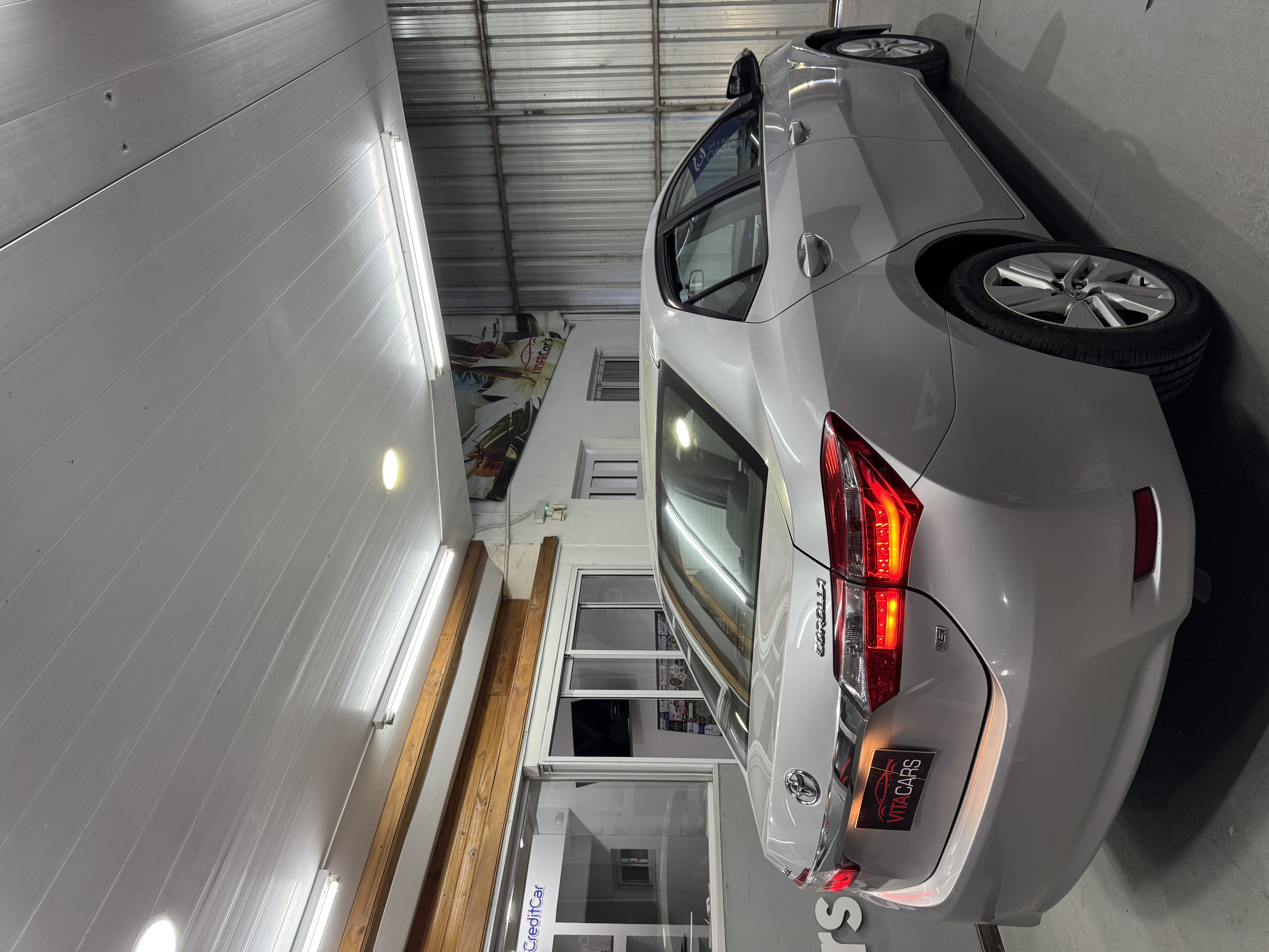 Toyota Corolla XEI — foto 4