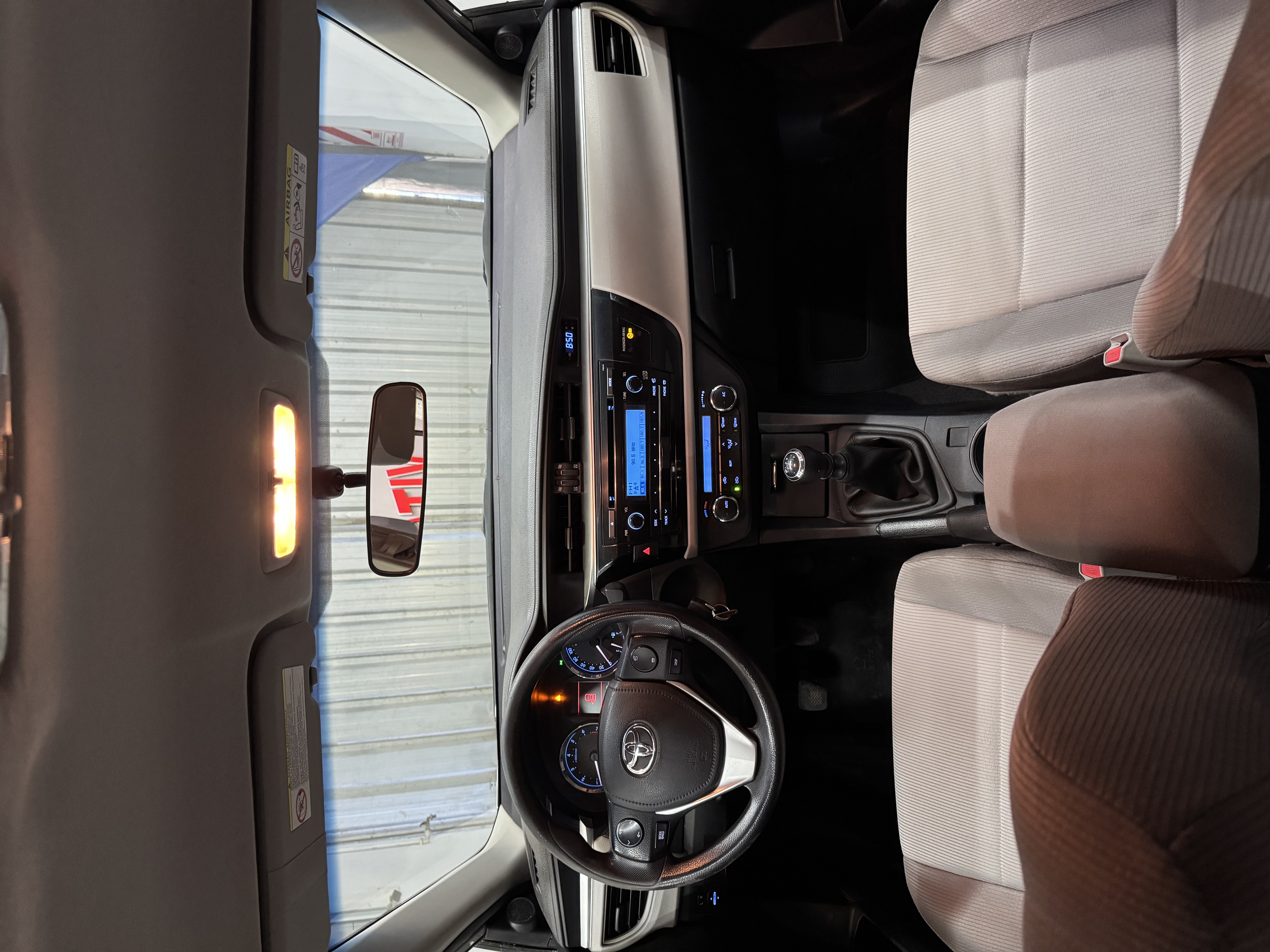 Toyota Corolla XEI — foto 9